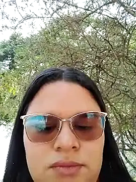 SamanthaStonee online show from 2, 3, 2026