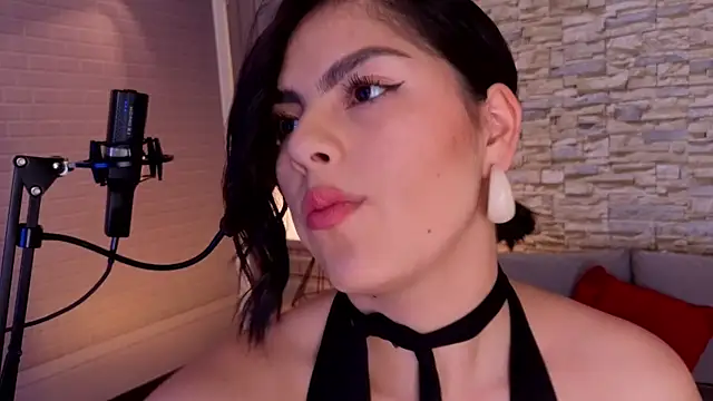 Snapshot of butterflyx39 chatting on 1, 6, 2026 butterflyx39 online show from 1, 6, 2026