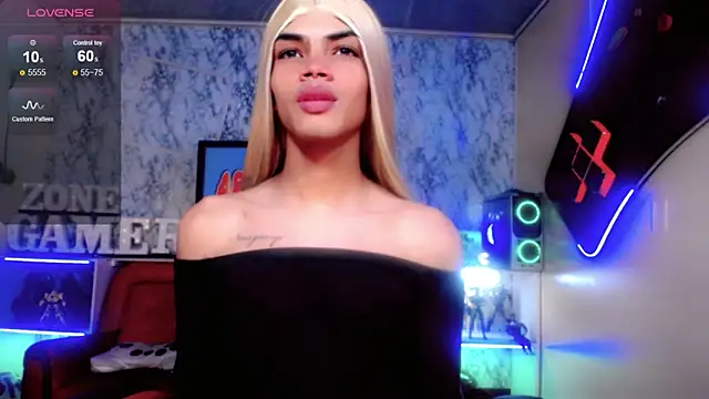 Snapshot of Karol_Vanessa__ chatting on 1, 6, 2026 Karol Vanessa online show from 1, 6, 2026