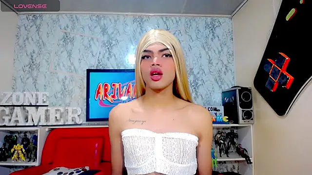 Snapshot of Karol_Vanessa__ chatting on 4, 6, 2026 Karol Vanessa online show from 4, 6, 2026