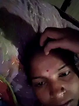 Snapshot of Gungun_thakur chatting on 6, 4, 2026 Gungun thakur online show from 6, 4, 2026