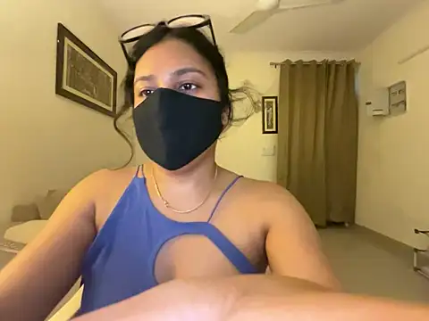 Snapshot of Anna_girl22 chatting on 15, 5, 2026 Anna girl22 online show from 15, 5, 2026