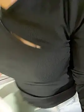 Snapshot of susin-beo chatting on 1, 2, 2026 susin-beo online show from 1, 2, 2026