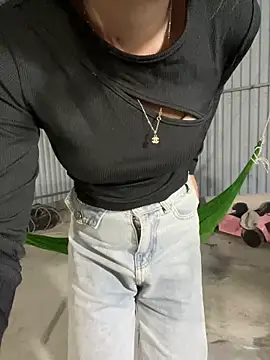 Snapshot of susin-beo chatting on 5, 2, 2026 susin-beo online show from 5, 2, 2026