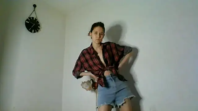 NickiKisinger online show from 21, 4, 2026