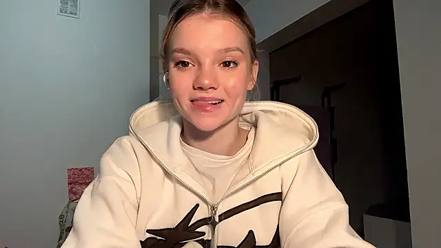 Tiffany Muse online show from 6, 3, 2026