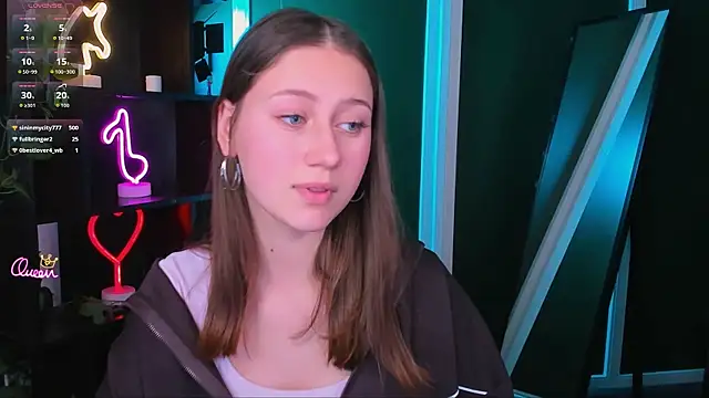 arianaa cat online show from 26, 4, 2026