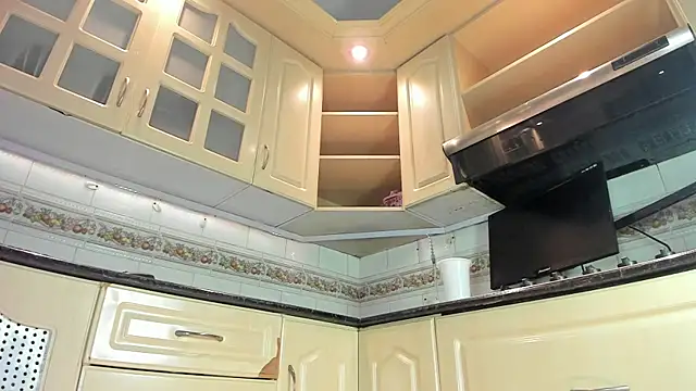 KiaraEverly online show from 25, 4, 2026