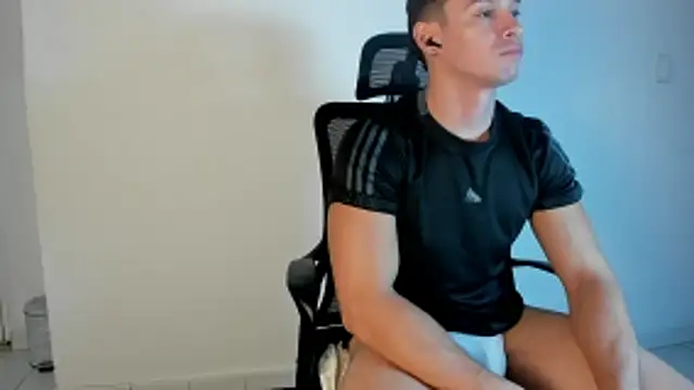 CRISTHIAN WOLF1 online show from 25, 4, 2026