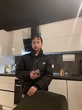 Just-Lilly online show from 18, 4, 2026