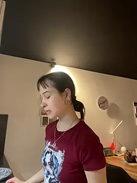 Just-Lilly online show from 19, 4, 2026