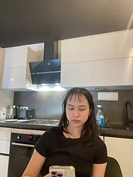 Just-Lilly online show from 24, 4, 2026