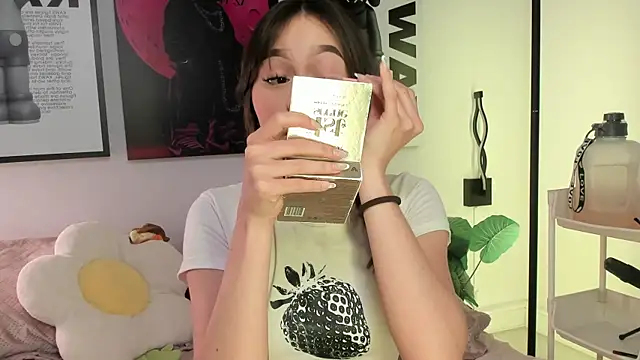 Hey lucy   online show from 24, 4, 2026