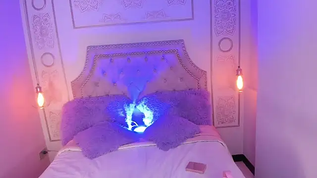 Honny Blaice  online show from 28, 4, 2026