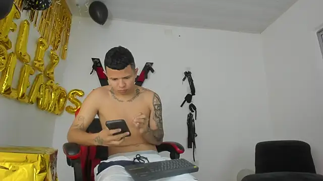 Steven and Camilo18 online show from 4, 2, 2026