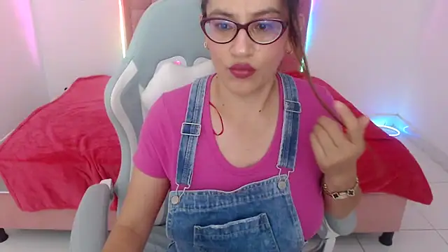 snowhot-69 online show from 20, 4, 2026