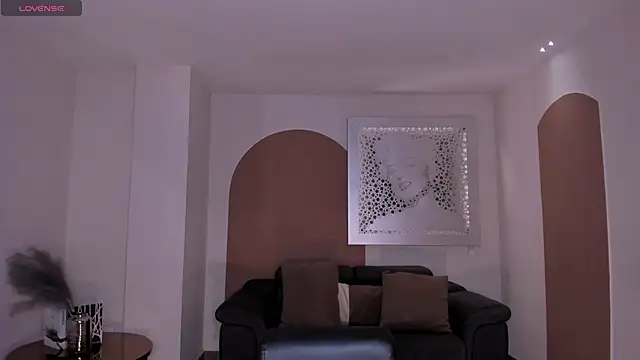 DemiNova online show from 25, 4, 2026