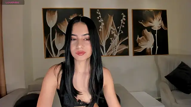 LucieMartin online show from 19, 4, 2026