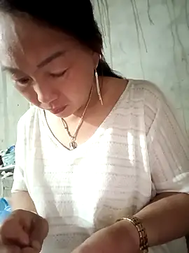 baby 112233 online show from 22, 4, 2026