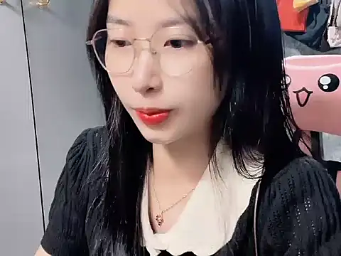 Snapshot of Linne6789 chatting on 4, 3, 2026 Linne6789 online show from 4, 3, 2026