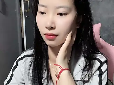 Snapshot of Linne6789 chatting on 5, 3, 2026 Linne6789 online show from 5, 3, 2026