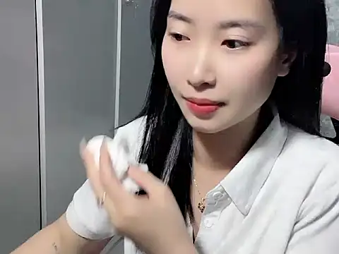 Snapshot of Linne6789 chatting on 8, 3, 2026 Linne6789 online show from 8, 3, 2026