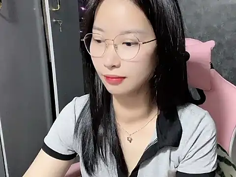 Snapshot of Linne6789 chatting on 12, 3, 2026 Linne6789 online show from 12, 3, 2026