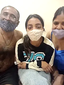 HoneyHush online show from 28, 4, 2026