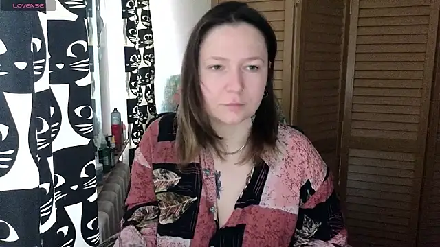 Snapshot of Ozalin_ chatting on 5, 6, 2026 Ozalin online show from 5, 6, 2026
