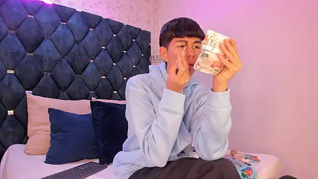 noah lewiss online show from 13, 3, 2026