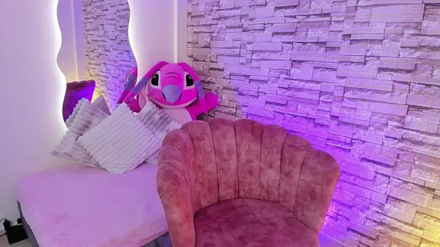 Elarossie online show from 8, 3, 2026