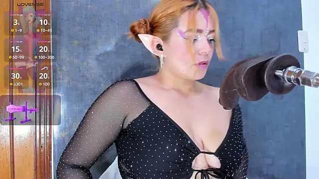 nicolle boobies online show from 31, 3, 2026