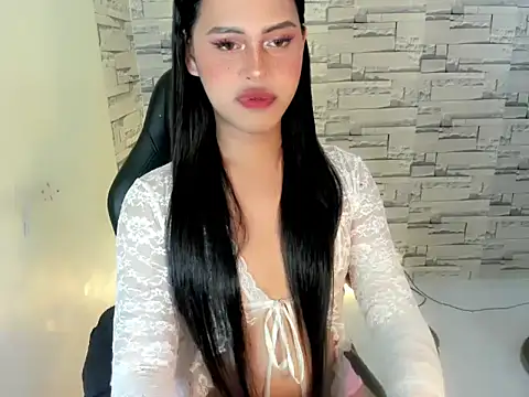 ursweet thanyaXx online show from 28, 7, 2026