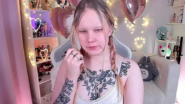 AnnieVibe online show from 5, 2, 2026