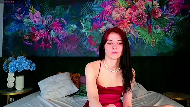 NicoleLuxe online show from 27, 5, 2026