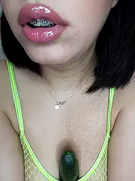 kamilia sexyy online show from 20, 4, 2026