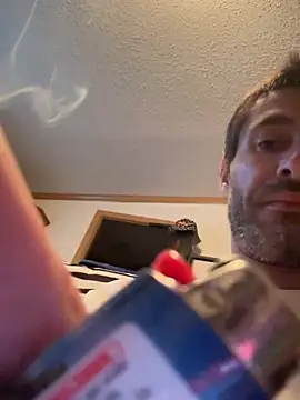 Snapshot of tommattsonn chatting on 4, 7, 2026 tommattsonn online show from 4, 7, 2026