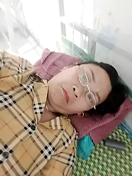 miko nyan2006 online show from 4, 4, 2026