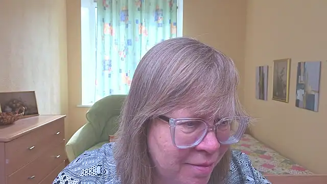 Emma Eclipsee online show from 18, 3, 2026