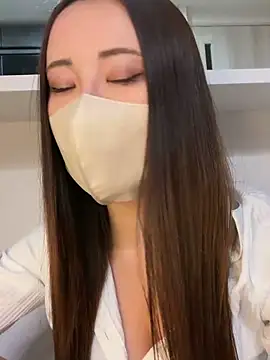 reikachan  v online show from 5, 3, 2026