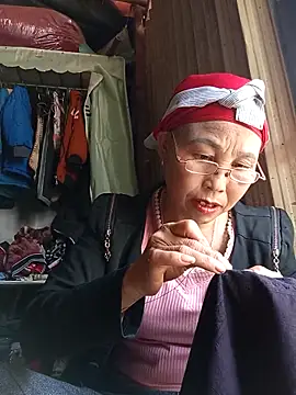 lena-cute online show from 27, 2, 2026