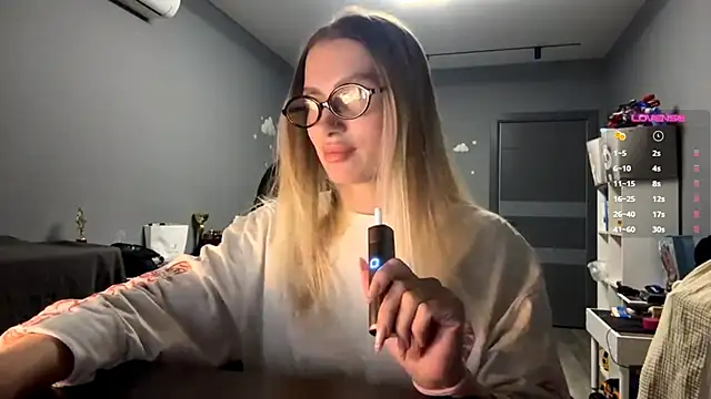 SoftnessMila online show from 15, 2, 2026