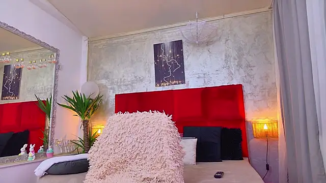 YasmineDelight online show from 23, 4, 2026