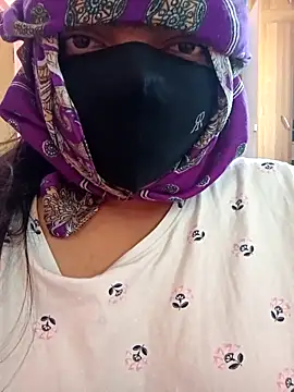 Snapshot of vyshali_vyshu chatting on 2, 3, 2026 vyshali vyshu online show from 2, 3, 2026