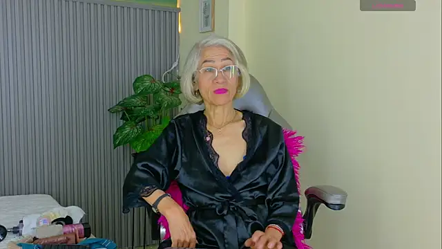 Snapshot of miss_monserrate01 chatting on 22, 6, 2026 miss monserrate01 online show from 22, 6, 2026
