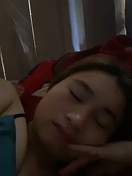 yuii-717 online show from 20, 4, 2026