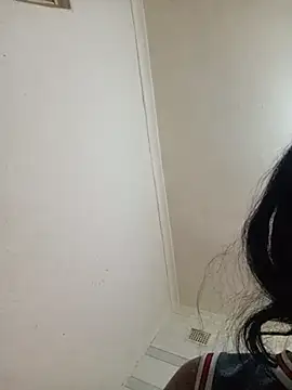 loveofpetitegirls34 online show from 25, 4, 2026