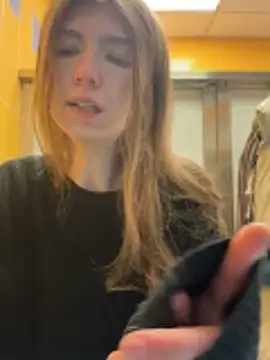 Bubble Chloe online show from 12, 2, 2026