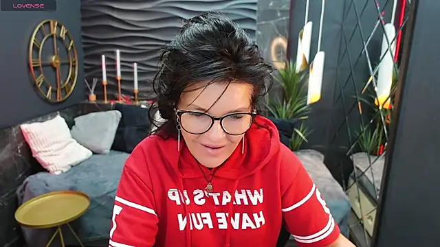 RikaCoutts online show from 28, 4, 2026