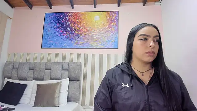 nina glow online show from 20, 4, 2026